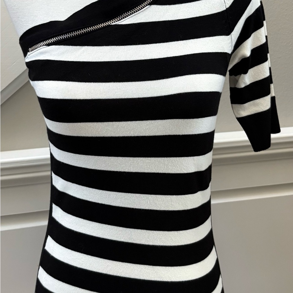 Cache Black & White Striped One Shoulder Zipper Knit Top-XS-NWT